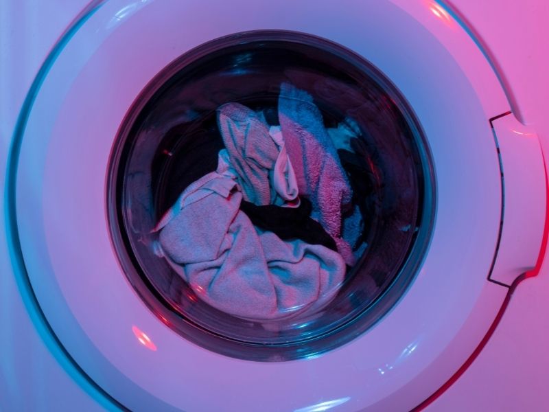 wasmachine reinigen met schoonmaakazijn